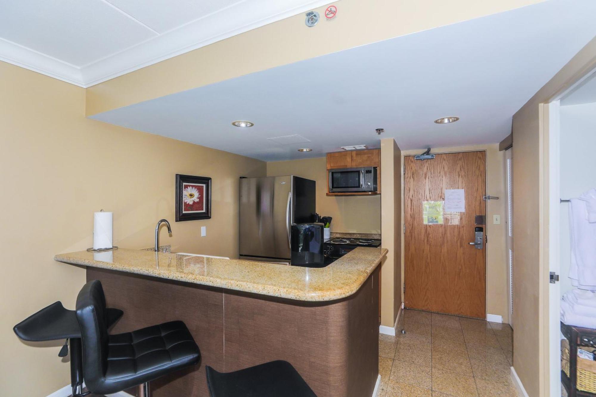 Apartment Ilikai Tower 420 Lagoon View 1br